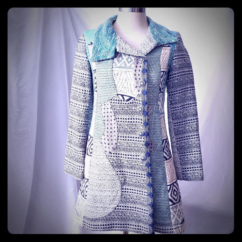 DESIGUAL Tweed patch buttoned coat
Size 40